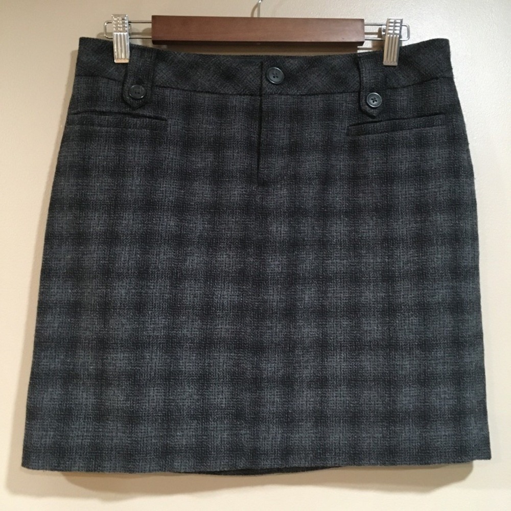 Eddie Bauer Wool Plaid Mini Skirt Sz 4 Petite Gray Preppy Dark Academia Twee